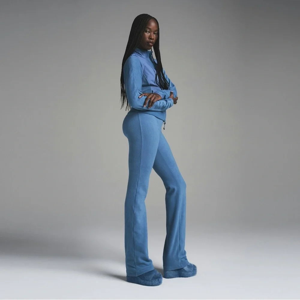 ๐ SKIMS limited edition AZURE fleece lined pants - Picture 8 of 10
